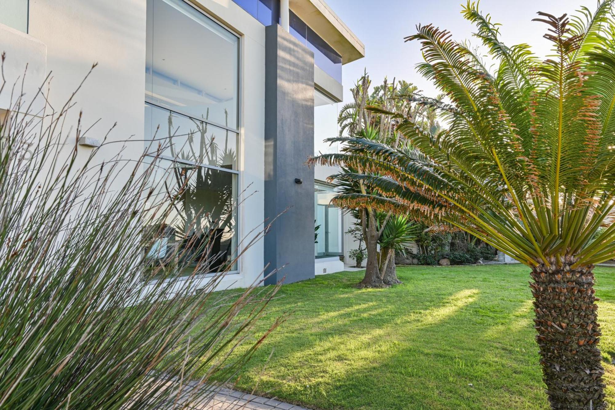 Gnd Properties Luxury Holiday Home Порт-Элизабет Экстерьер фото